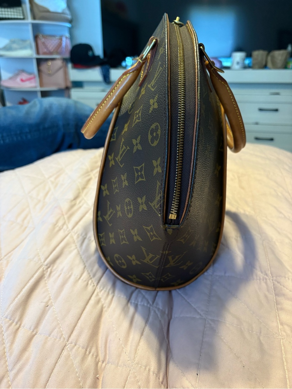 Louis Vuitton Ellipse MM Discontinued Vintage Classic Monogram Hand Bag WITH COA - Picture 4 of 16